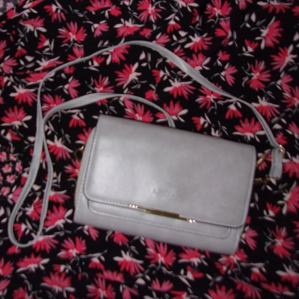 roulens cross over  gray  faux leather small medium chain purse hand bag